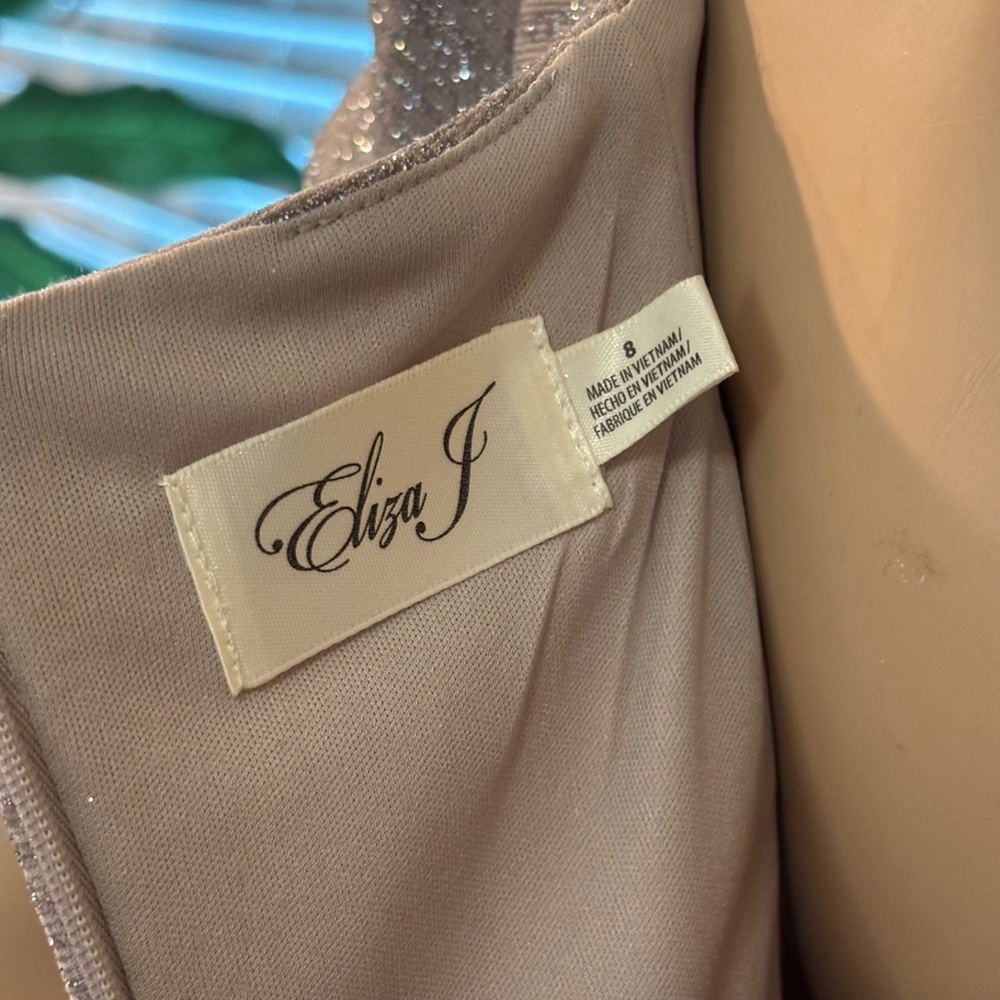 Eliza J Dress Size 8 Champagne Glitter Cold Shoulder Sheath Cocktail Party - Picture 11 of 17